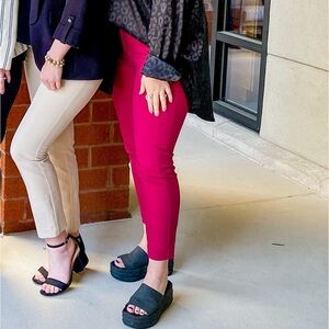 Loft High Waist Skinny Fuchsia Skinny Slacks Size 6